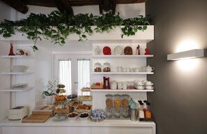 Desayuno continental incluido todos los días 