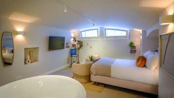 Souterrain Studio | Ropa de cama de alta calidad y caja de seguridad en la habitación