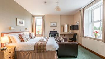 Superior Double or Twin Room | 1 bedroom, iron/ironing board, free WiFi, bed sheets