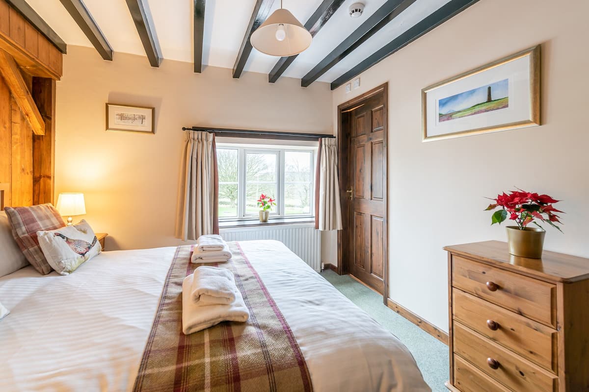 economy double or twin room | 1 bedroom, desk, iron/ironing board, free wifi