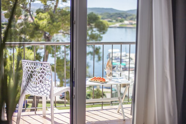 Standard Twin Room, Sea View