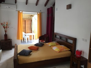 Hypo-allergenic bedding, memory foam beds, individually decorated - Le Saint Georges (Le Gosier)