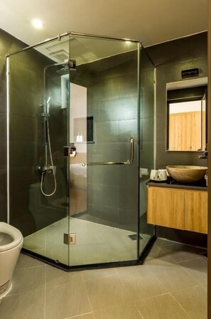Hair dryer, towels, soap, shampoo