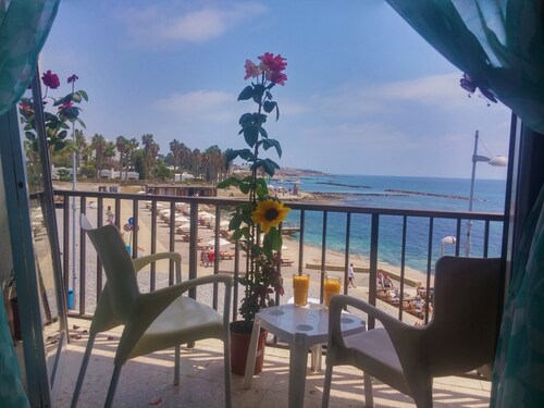 777 Beach Guesthouse