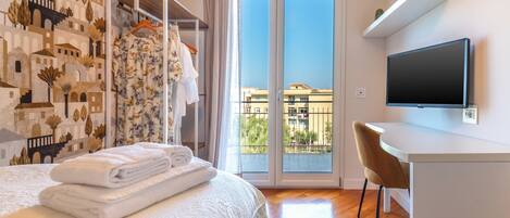 3 bedrooms, in-room safe, soundproofing, iron/ironing board
