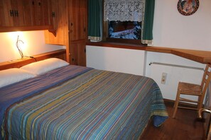 Apartment, 3 Schlafzimmer | 3 Schlafzimmer, kostenloses WLAN, Bettwäsche
