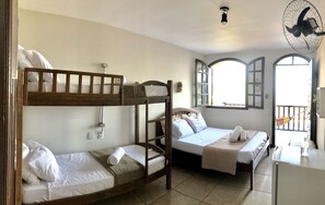 Standard-Doppelzimmer, Seeblick | 6 Schlafzimmer, individuell dekoriert, kostenloses WLAN