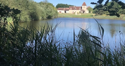 Manoir De Pierre Levée, The Originals Relais