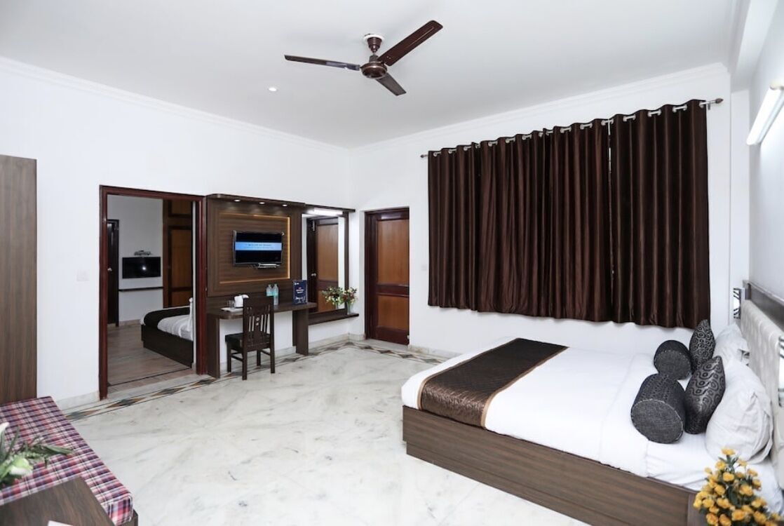 Decoración personalizada, muebles diferentes y cortinas blackout 