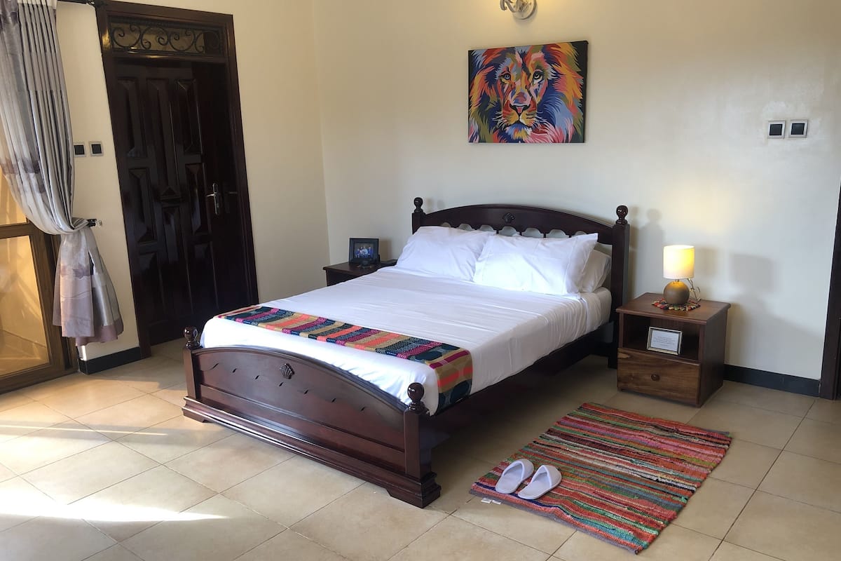 Luxury Room, Lake View | Premium bedding, down comforters, pillowtop beds, blackout drapes