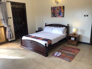 Luxury-Zimmer, Seeblick | Hochwertige Bettwaren, Daunenbettdecken, Pillowtop-Betten