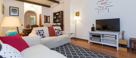 Appartement | Woonruimte | Een flatscreentelevisie