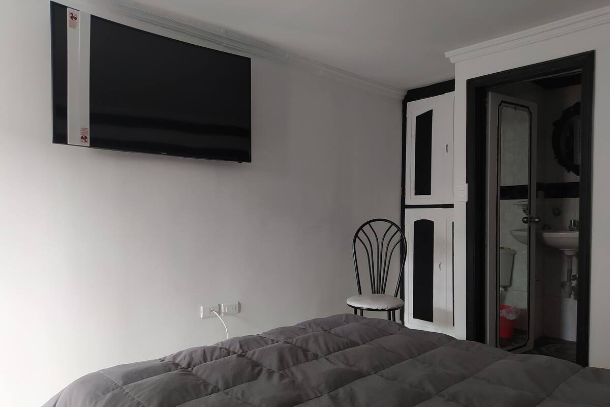 Quadruple Room, Shared Bathroom