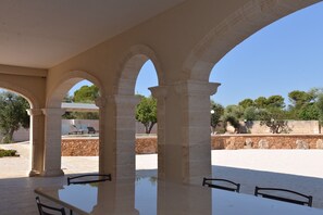 Outdoor dining - Corte del Sole (Manduria)