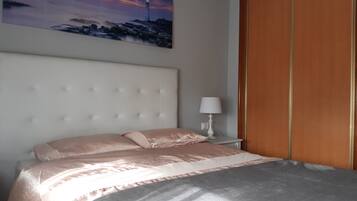 2 Schlafzimmer, Bügeleisen/Bügelbrett, kostenloses WLAN, Bettwäsche