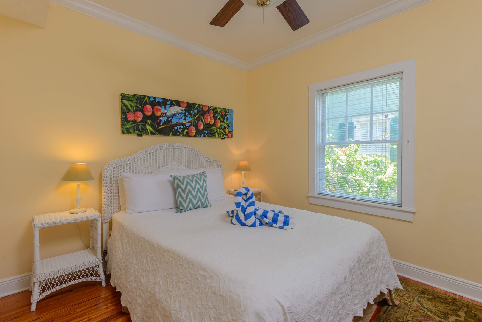 2 bedrooms, iron/ironing board, WiFi