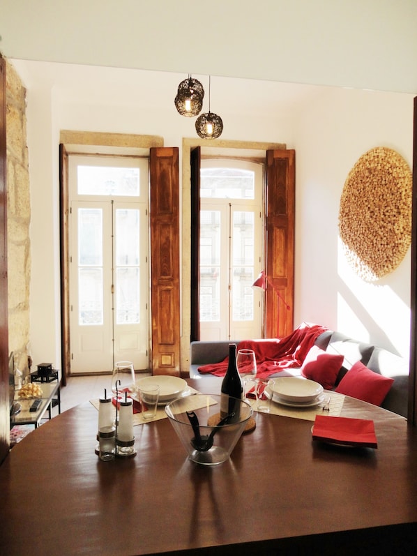 Apartment, 1 Bedroom, Balcony, City View (1) | Living area