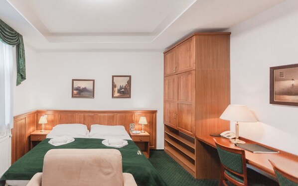 Deluxe Double Room (With Extra Bed) | Premium bedding, down duvets, in-room safe, desk - Hotel Peko (Prague)