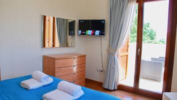 Villa, 3 Bedrooms, Private Pool | Desk, iron/ironing board, free WiFi, bed sheets