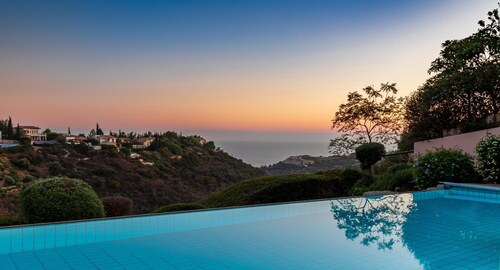 Villa 98 Helidonis - Four Bedroom Villa, Sleeps 8