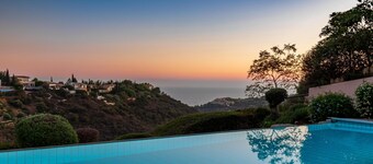 Villa 98 Helidonis - Four Bedroom Villa, Sleeps 8