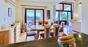 Interior - Villa 98 Helidonis - Four Bedroom Villa, Sleeps 8 (Kouklia)