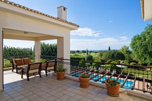 Villa - 3 sovrum - privat pool | Balkong