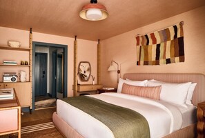 Egyptian cotton sheets, premium bedding, down comforters, pillowtop beds