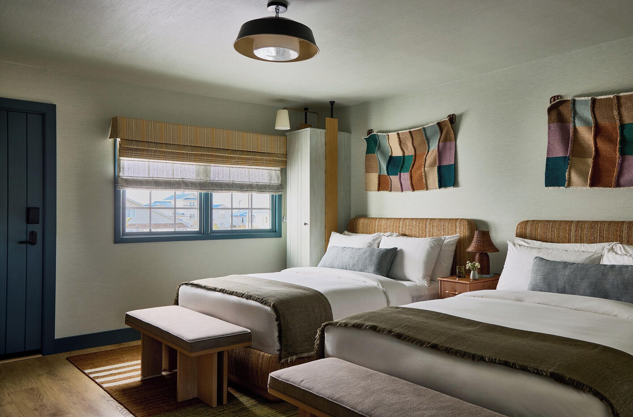 Egyptian cotton sheets, premium bedding, down comforters, pillowtop beds