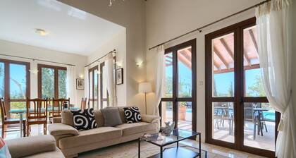 3 bedroom villa Dionysos 373 with private pool and pretty garden, Peaceful location within Aphrodite Hills Resort