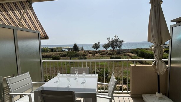Outdoor dining - LA FREGATE SEA VIEW STUDIO (LE LAVANDOU)