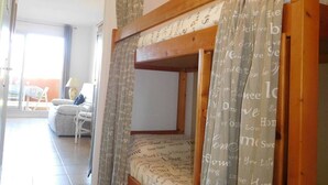 Room - APPARTEMENT LES RIVES DE LA FAVIERE (BORMES-LES-MIMOSAS)