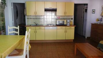 Réfrigérateur, lave-vaisselle