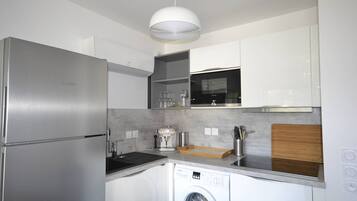 Réfrigérateur, lave-vaisselle