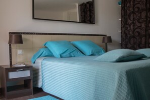 Triple Room, Terrace (La Mana)