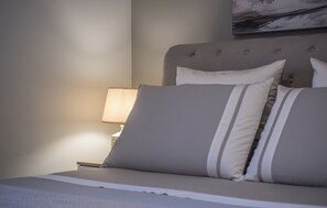 2 Schlafzimmer, Schreibtisch, Bügeleisen/Bügelbrett, WLAN