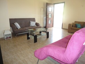 TV, DVD player, ping pong - Villa Elpida - ground floor apartement (Svoronata KEFALONIA)