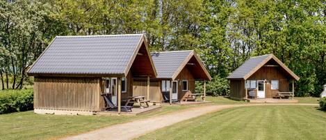 Luxury Cabin, 1 Bedroom, Private Bathroom | Individually decorated, individually furnished, free WiFi