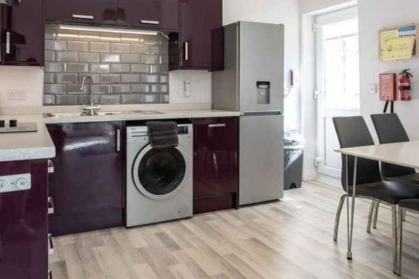 Contemporary Kitchen