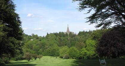 Fein - Ruhig - Verkehrsgünstig: Apartment "Hugo37" am Bergpark