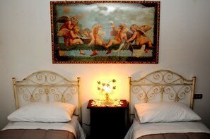 Chambre Double ou avec lits jumeaux, salle de bains attenante (Angeli)