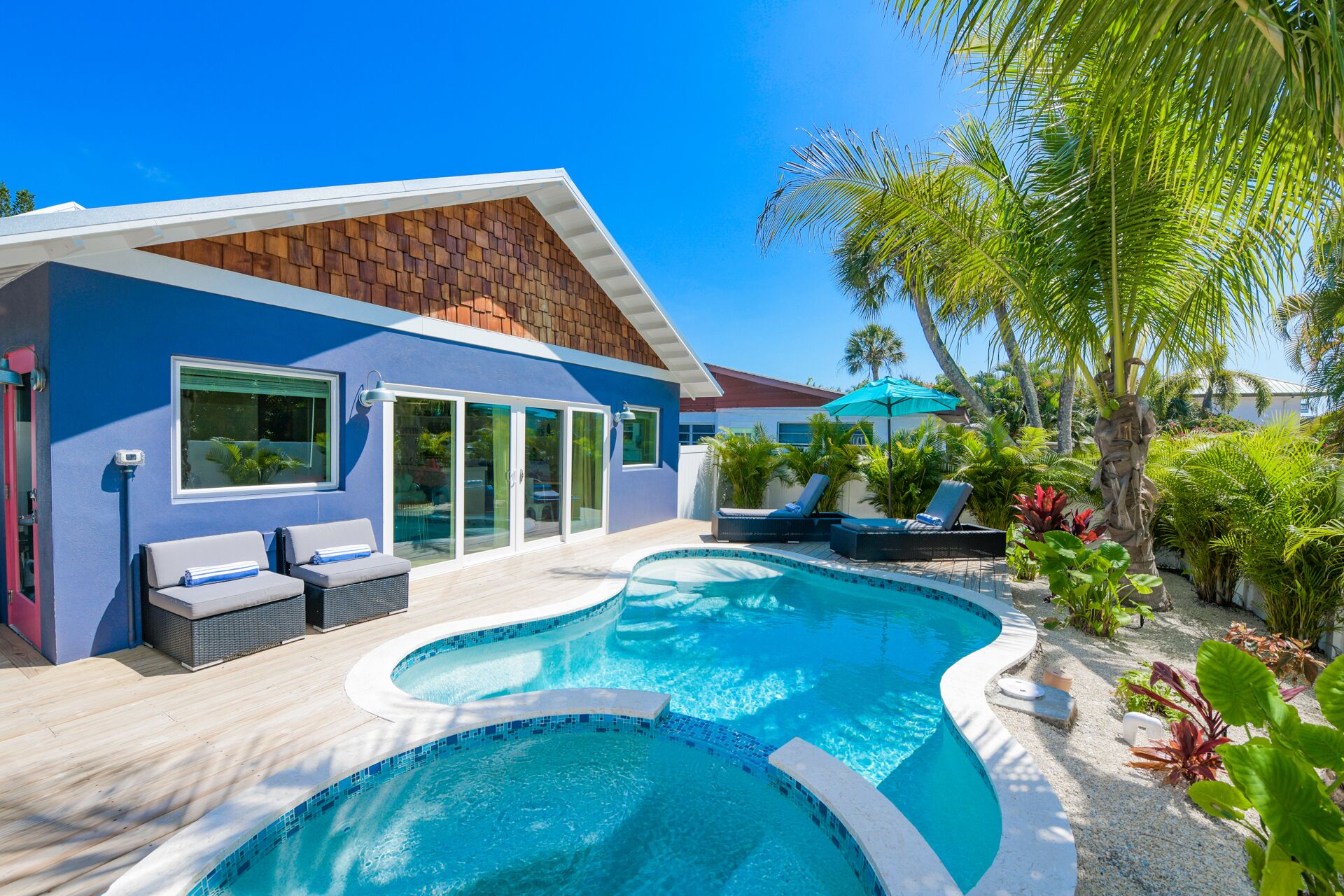 Beautifully remodeled with private pool and spa! Located near beach & shopping!