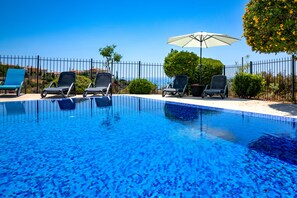 Outdoor pool - Stunning 3 bedroom villa 'BZ01' with private pool, stunning views, communal pool and resort facilities, Zephyros Village on Aphrodite Hills Re (Kouklia)