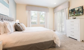 6 bedrooms, iron/ironing board, WiFi, bed sheets