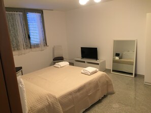 2 bedrooms - Hospitable and central (Matera)