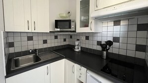 Unclassified image, 3 of 6, button - APARTMENT MER ET SOLEIL 2 (BORMES-LES-MIMOSAS)