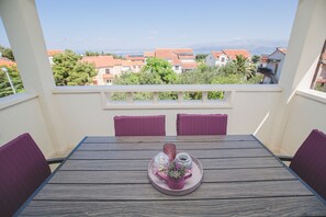 Comfort Apartment, 1 Queen Bed, Hot Tub, Sea View | Terrace/patio - Salsa Brac (Supetar)