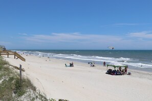 Beach nearby - Tip-Sea Turtle- Ocean & Sound views- Golf cart (Surf City)