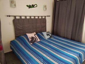 1 室のベッドルーム、アイロン / アイロン台、WiFi、ベッドシーツ