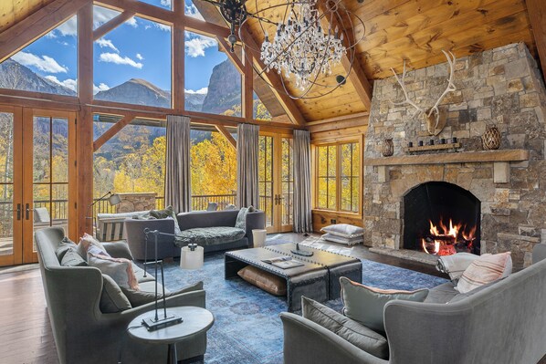 Interior - East End 5BR luxury home w/ Views, Home Theater Rm, HOT TUB & Amenities GALORE! (Telluride)
